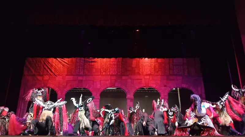 Baile alusivo a la carta del diablito.